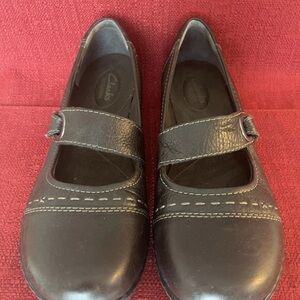 Clarks Bendables brown leather flat Mary Jane Shoes, 9 M